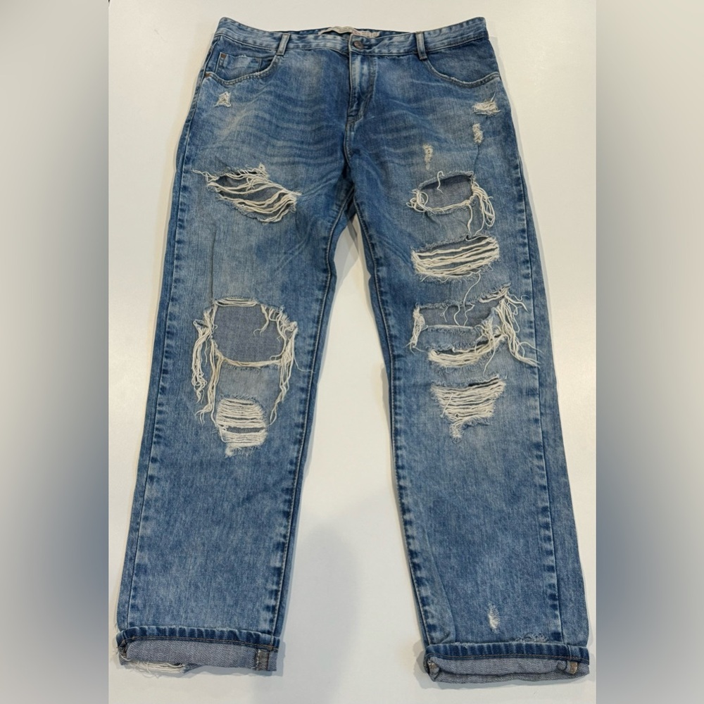 2/$20 Women’s Zara Trafaluc premium wash straight leg distressed Blue jeans - Picture 1 of 7